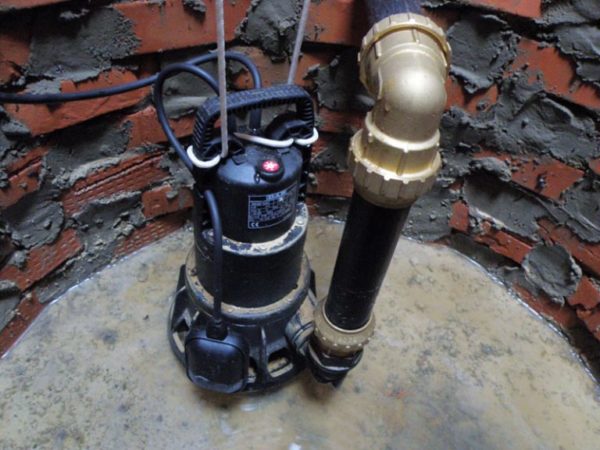Фекальный насос с измельчителем на фото — это главный узел любой канализационной станции.