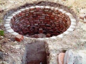 Как правильно построить выгребную яму